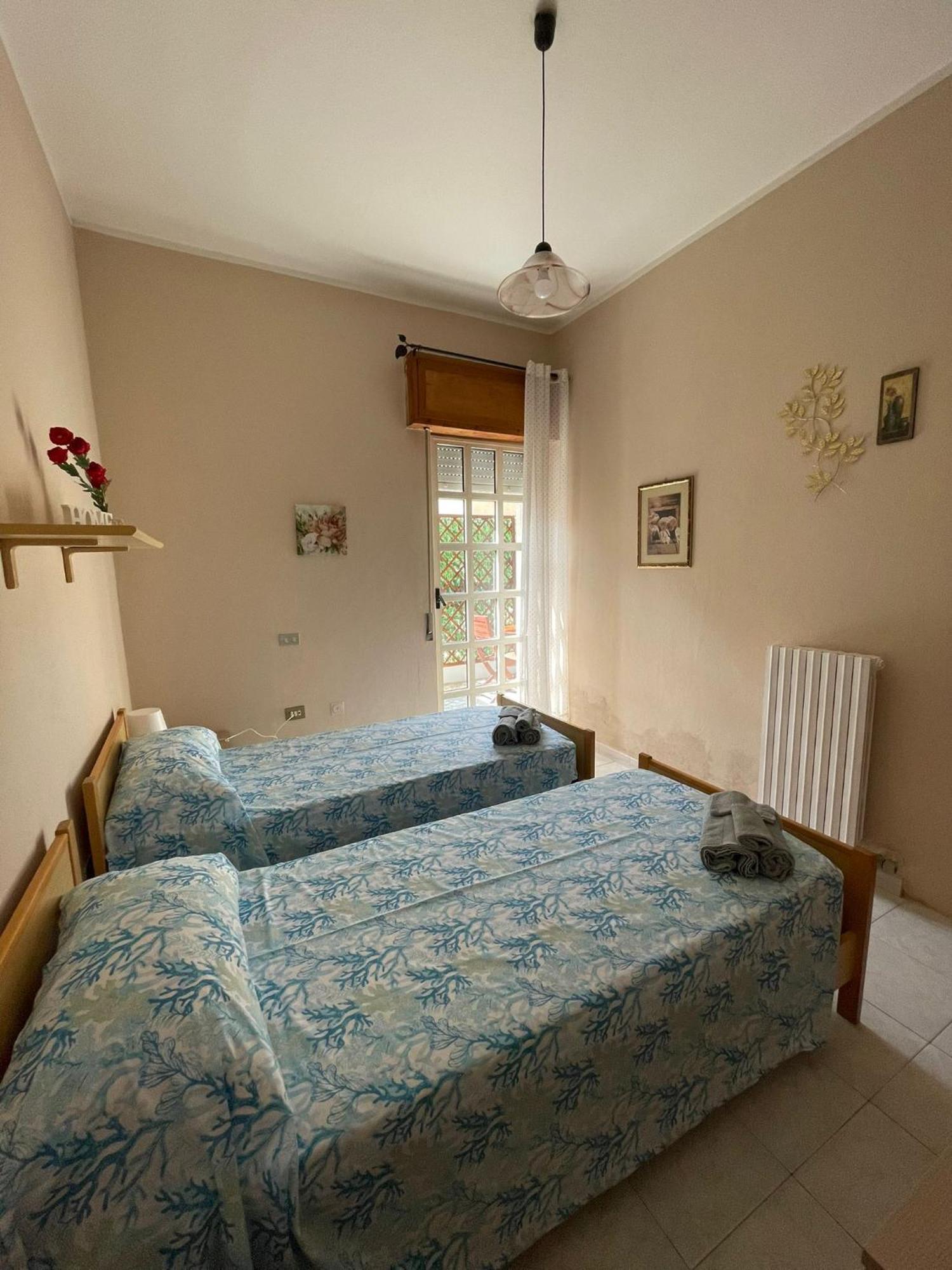 Casa Elena Lägenhet Cagliari Exteriör bild